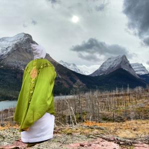 Jesus Goes Up the Mountain 