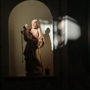 statue of St. Joseph and the Baby Jesus 